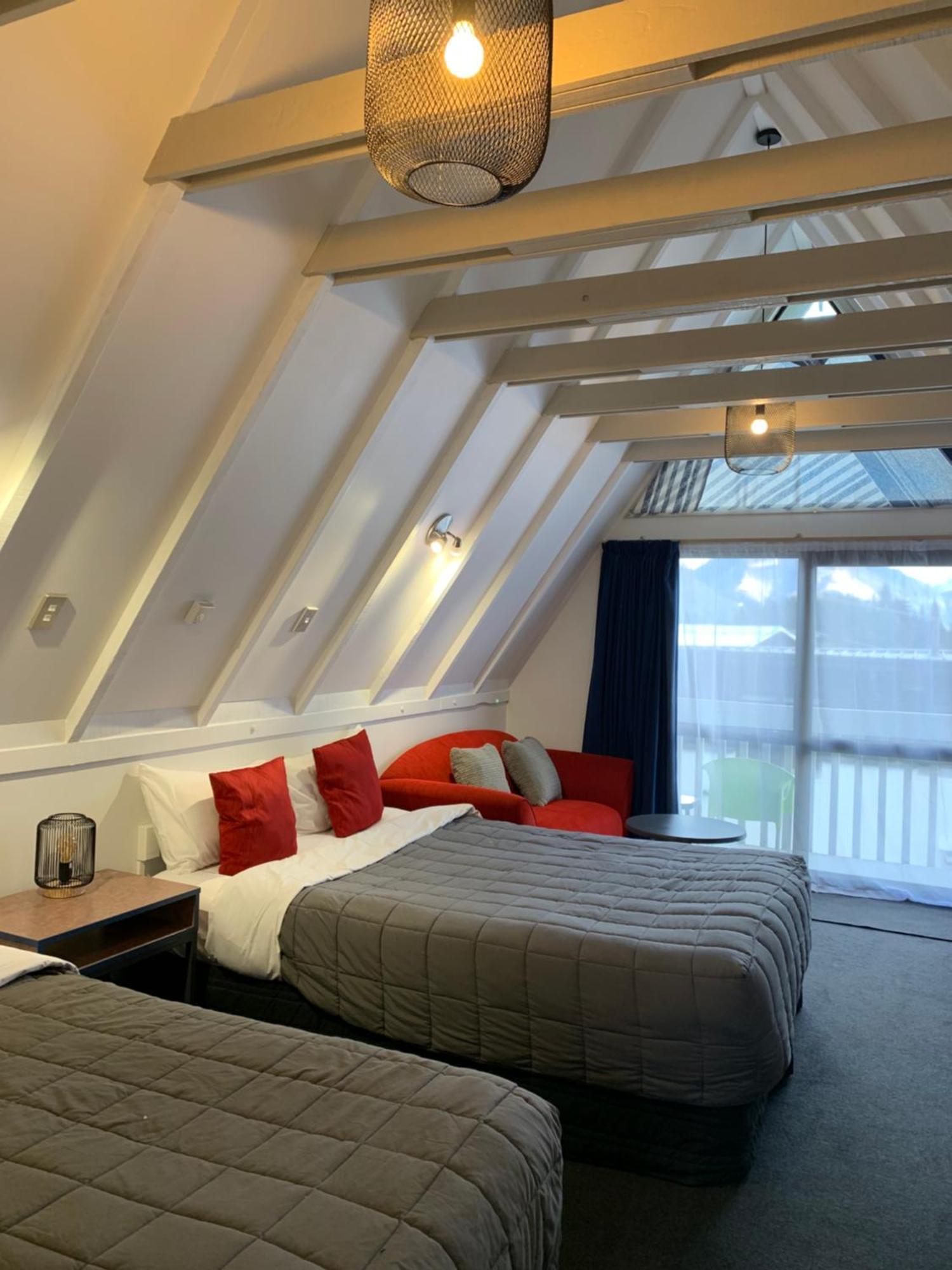 Wakatipu View Apartments Квинстаун Экстерьер фото