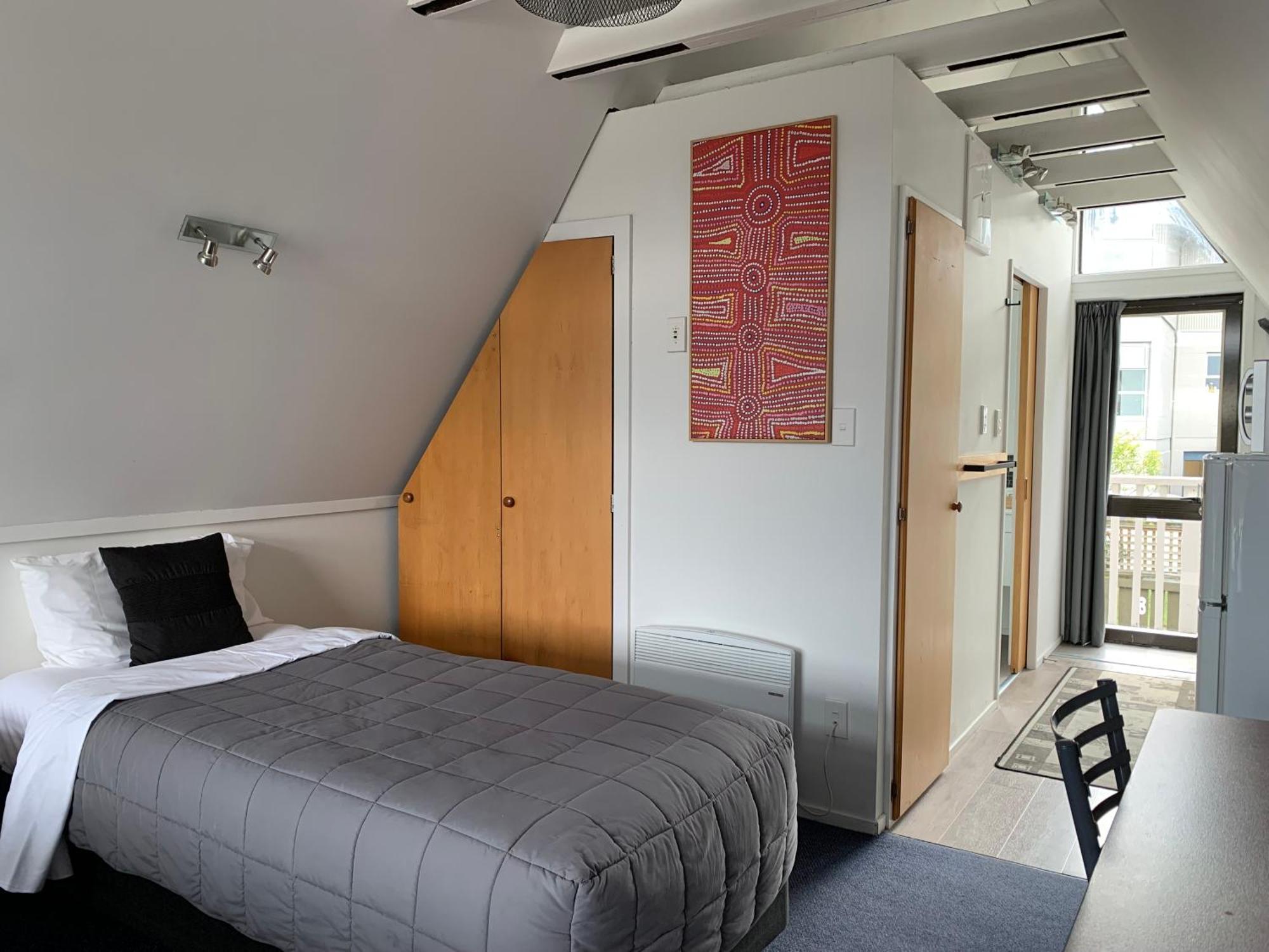 Wakatipu View Apartments Квинстаун Экстерьер фото