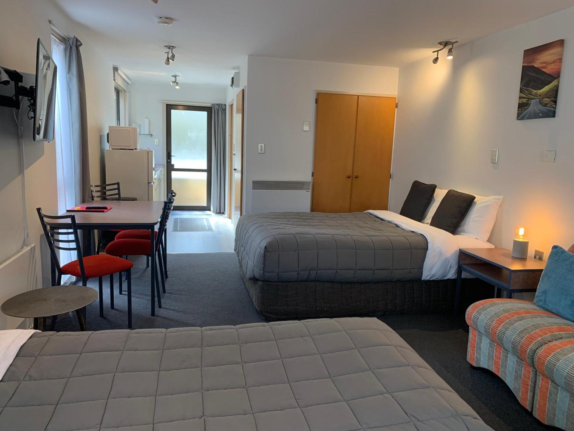 Wakatipu View Apartments Квинстаун Экстерьер фото